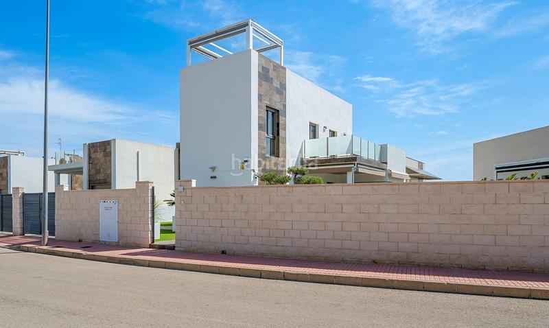 Foto 6a982c44-4289-457f-9473-f8e9230791e4. Casa a n/a a Los Almendros Orihuela