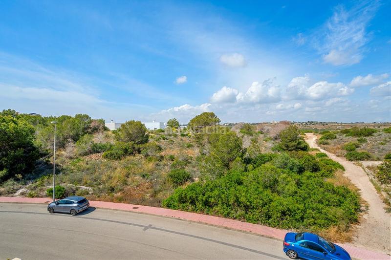 Foto 746e7383-8390-41cc-84ec-135ac92eccee. Haus in n/a in Los Almendros Orihuela