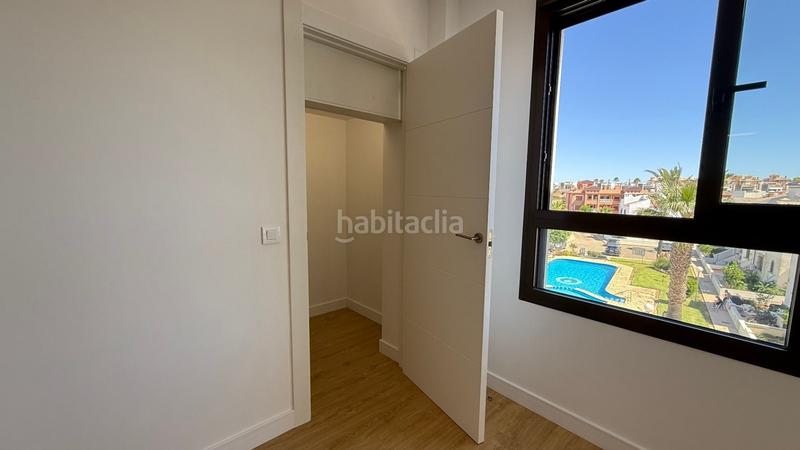 Foto f012b3f6-3cfd-4923-ba29-03f162f46aa2. Penthouse in n/a in Los Almendros Orihuela
