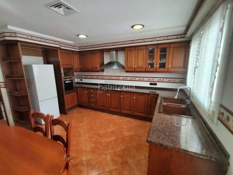 Foto 02a61a1d-b647-4102-8d1e-8273bf57c4a6. Casa en n/a en Centro Elda