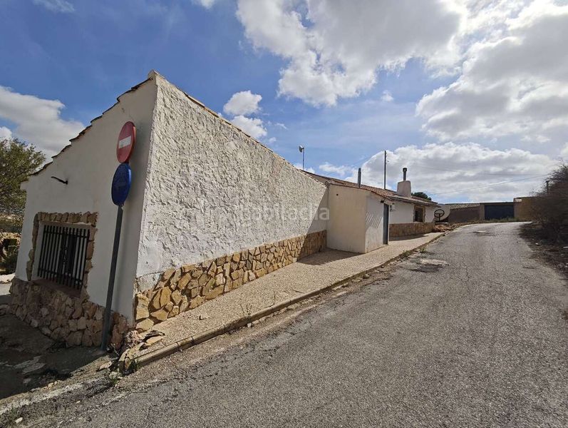 Foto 0b31ca16-c588-4def-8f56-f0d57086e219. Masia a n/a a Yecla