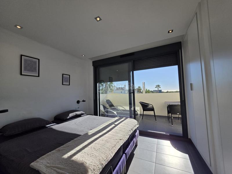 Foto a3bc857d-f295-4ac9-9b1c-e9c2658a3ae4. Casa a n/a a La Zenia Orihuela