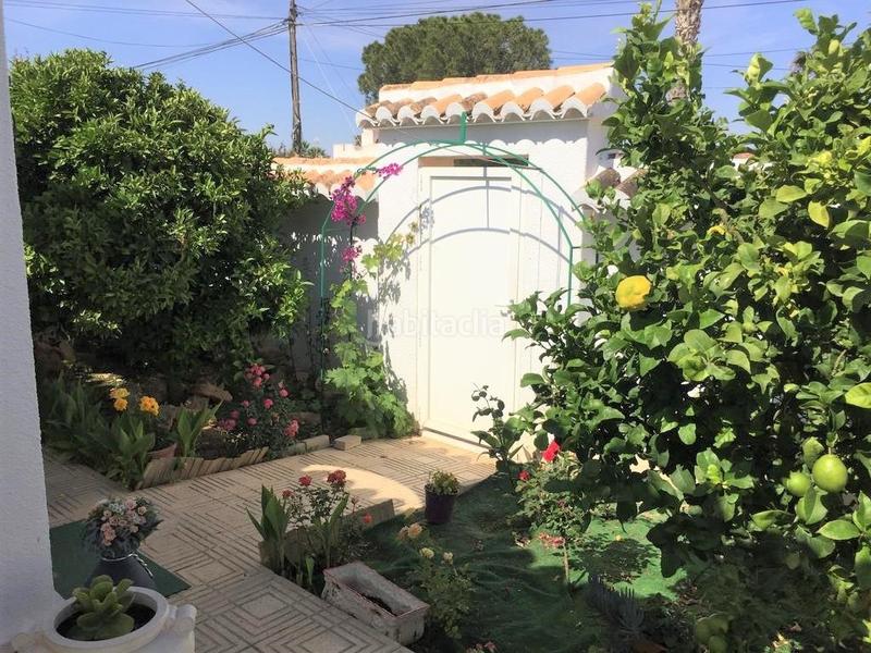 Foto c31ae9ab-d2ec-434a-9fca-46ba0e3516b8. Country house in n/a in Zona Carrefour - Urbanizaciones Torrevieja