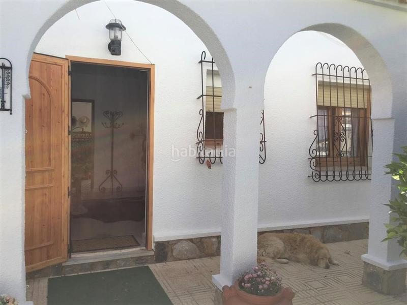 Foto fe595b2c-909a-42ab-965b-a689b4786297. Country house in n/a in Zona Carrefour - Urbanizaciones Torrevieja