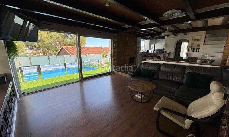 Foto fc8ad403-e94a-4b2f-b497-81a13527ac00. House in n/a in Playa Flamenca Orihuela