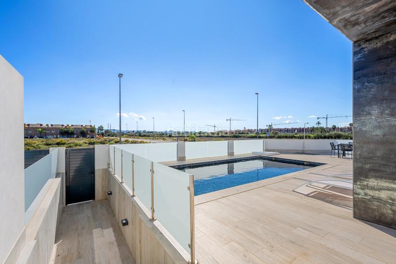 Foto adb92a8d-b9dc-4fc8-a7af-d8d6ababb33e. Casa en n/a en Centro Alcázares (Los)