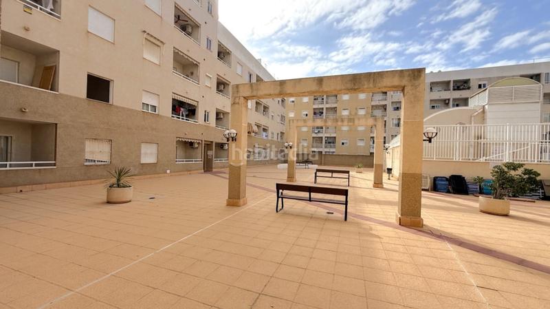 Foto ff6ab401-820b-41de-8352-e2838636bfa7. Appartement dans n/a dans Centro - Muelle Pesquero Torrevieja
