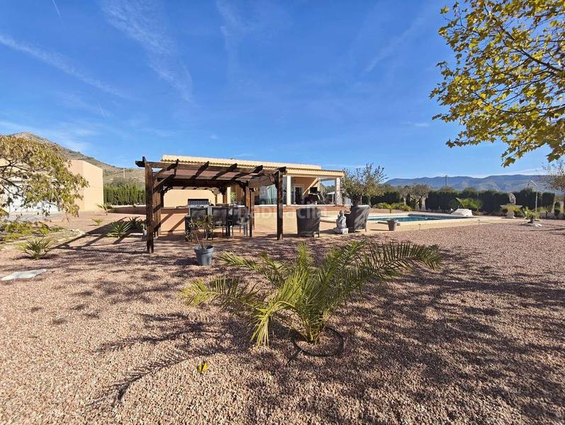 Foto b6f39432-55da-441f-a5b7-098d8692eda2. Maison dans n/a dans Sax