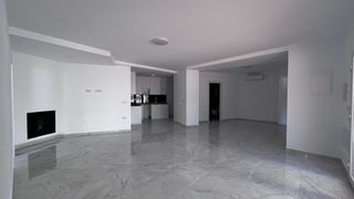 House in N/a