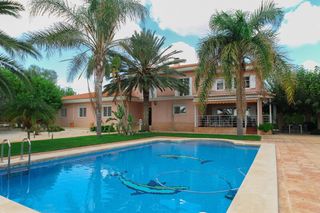 House in N/a