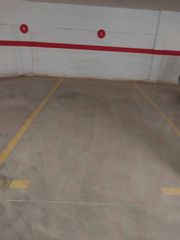 Parking coche en N/a