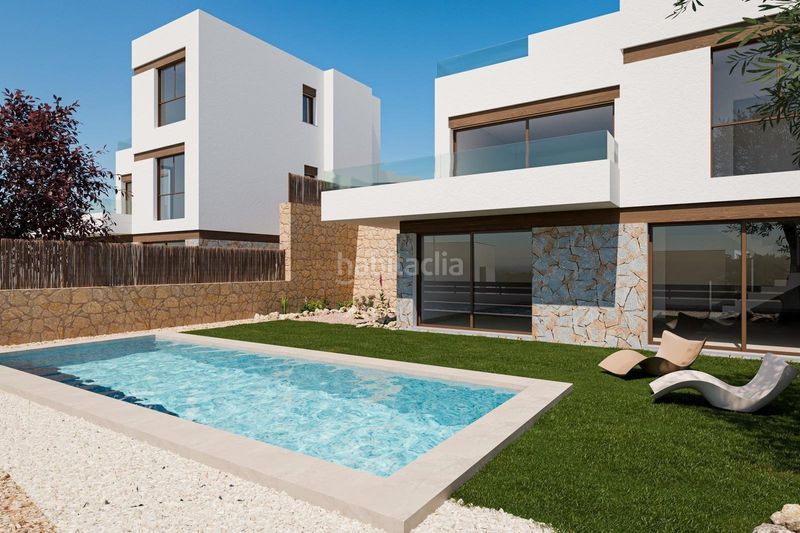 Foto f70a3257-c42a-4b32-82c9-091f3e0bfe1d. Casa a n/a a balcón de Finestrat-terra marina Finestrat