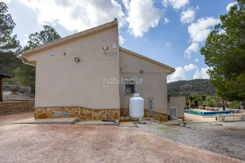 Foto 8683b22e-ed5b-4afb-a097-fc2e9ce9a853. Casa amb piscina a Jumilla