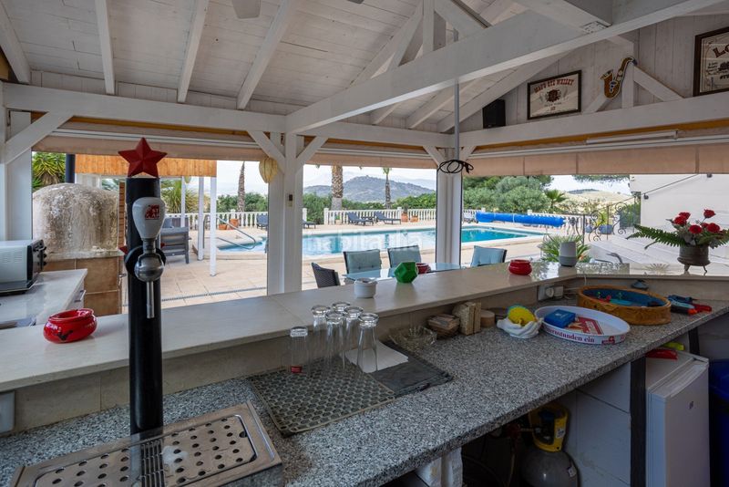 Foto c1bddf89-c668-4948-bb93-7a6bb374d5bd. Casa amb piscina a Jumilla