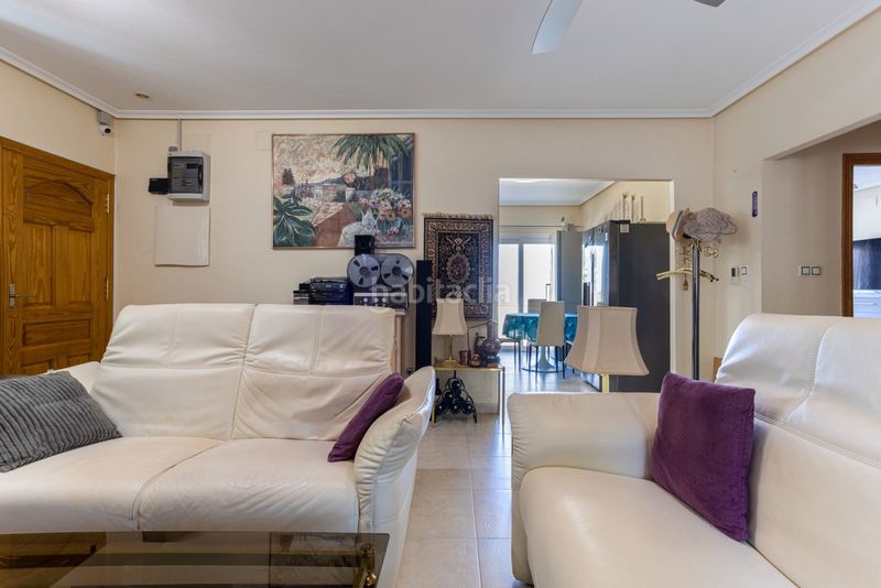 Foto f57ed2fe-a612-47ba-b625-644d9967b8c6. Casa amb piscina a Jumilla