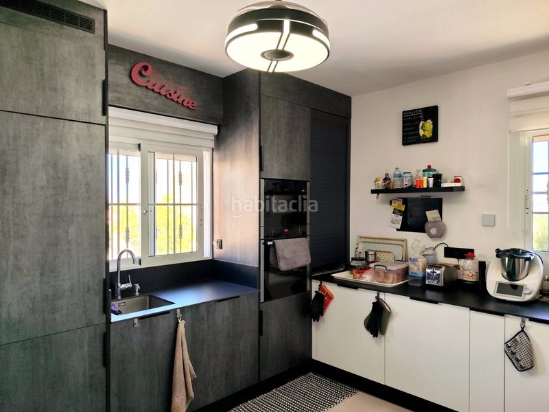 Foto b3de5503-1d04-4bba-8977-06ff7b6ff99b. Casa a n/a a Jacarilla
