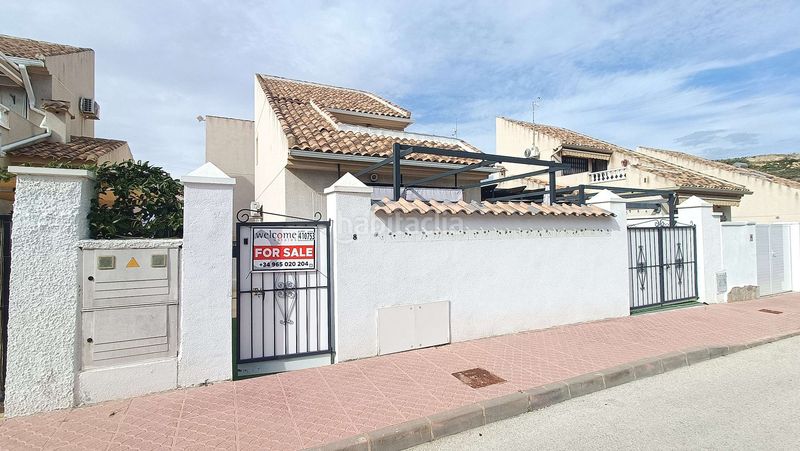 Foto 9401e5f3-7757-4368-acfb-5770d32dd11e. Casa a n/a a Benimar Rojales
