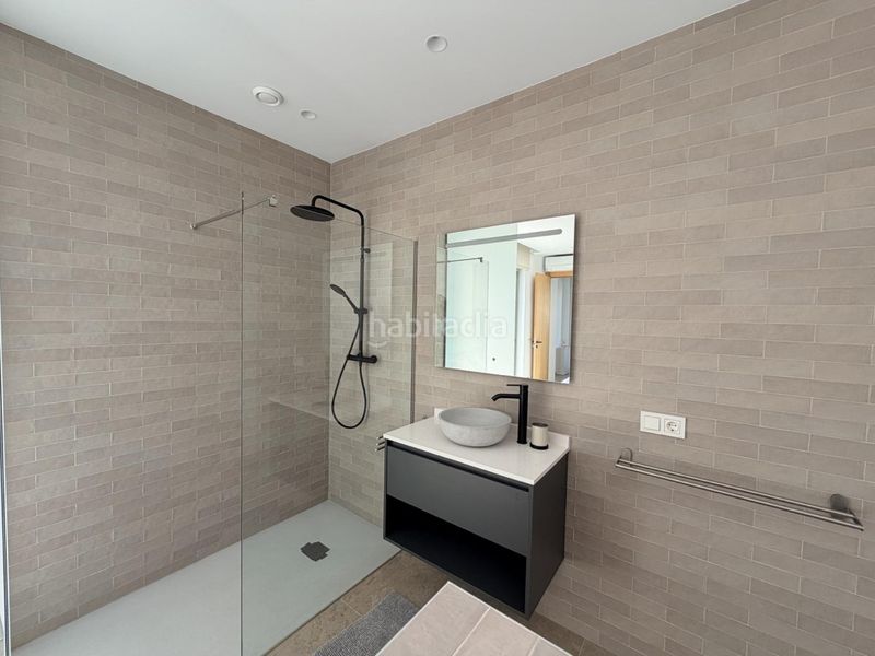 Foto f575fddf-f609-413e-b064-76514985043a. Casa amb aparcament piscina a Benijófar