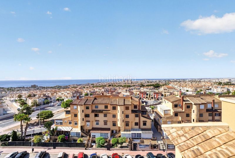 Foto d5c34677-ddcc-415a-af85-c48fb37547e3. Àtic a n/a a Torreblanca Torrevieja
