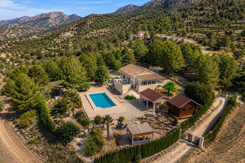 Foto a62193ff-84ac-4395-b03d-fa0d80fe8ff7. Casa a n/a a Abanilla