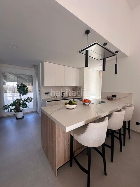 Foto 5f19ddd0-cf37-45c2-8518-f751b0220175. Casa a n/a a Cortes-Huertas Madrid