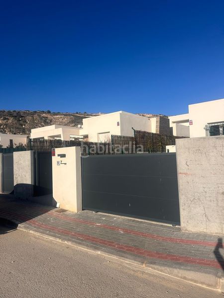 Foto 77ae65fc-8446-4040-bb8c-e4f80234732d. Casa a n/a a Cortes-Huertas Madrid