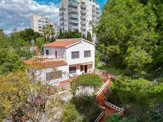 House in N/a
