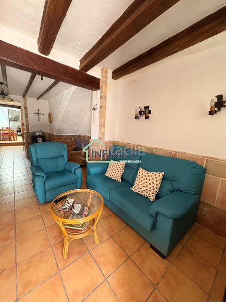 Foto 90fe62bb-de5b-4168-a588-e53543d301fe. Casa amb calefacció a Font d´en Carròs (la)