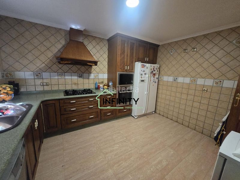 Foto c3c646d5-89fd-4c64-843d-52129ca22a55. Casa amb piscina a Oliva pueblo Oliva