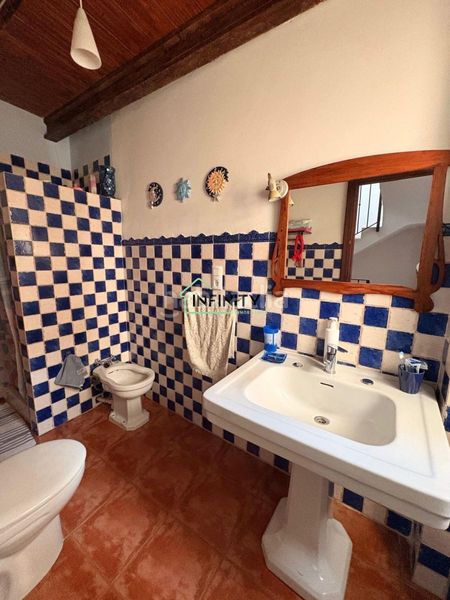 Foto bd43a3f9-543a-49ce-a1bd-1bf130359f82. Casa a Vilallonga / Villalonga