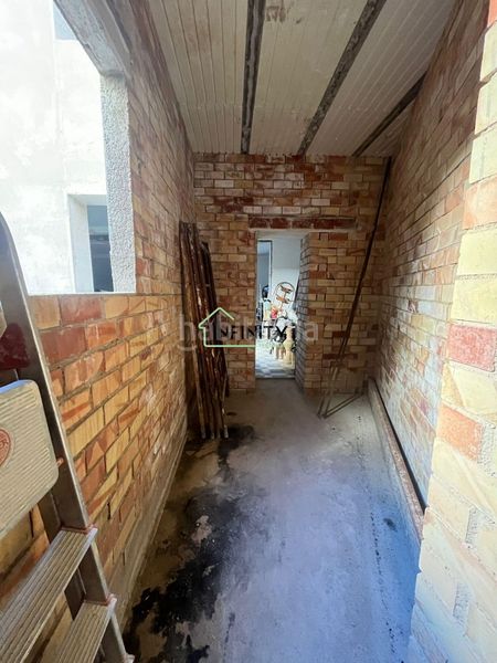 Foto db77aea2-5b5f-4ba0-b871-6b0868364656. Casa edificio en Oliva pueblo Oliva