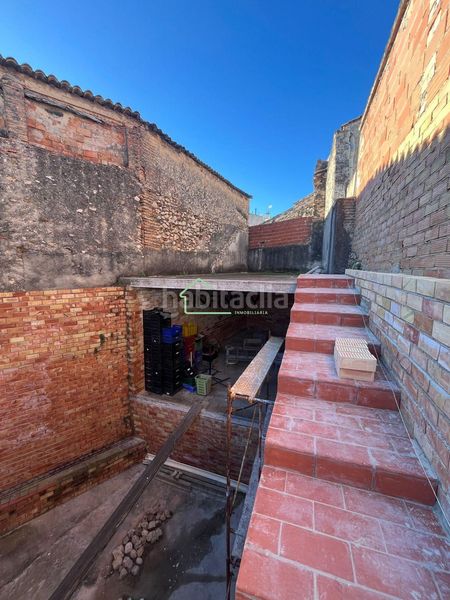Foto fae77c1c-14e2-4d7e-b207-fcc7cd19ae5e. Casa edificio en Oliva pueblo Oliva