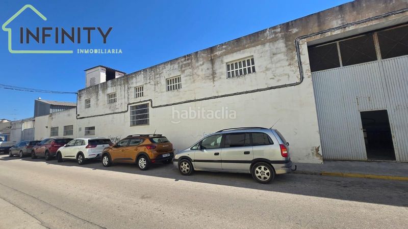 Foto d97d1636-7df9-4370-9eef-0a7533bf3619. Local comercial a Bellreguard