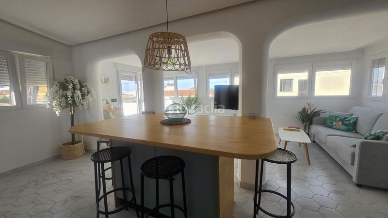 Foto 4a3f7450-2bd4-4380-b067-0f04f22cb2e9. Casa amb piscina a Oliva playa Oliva