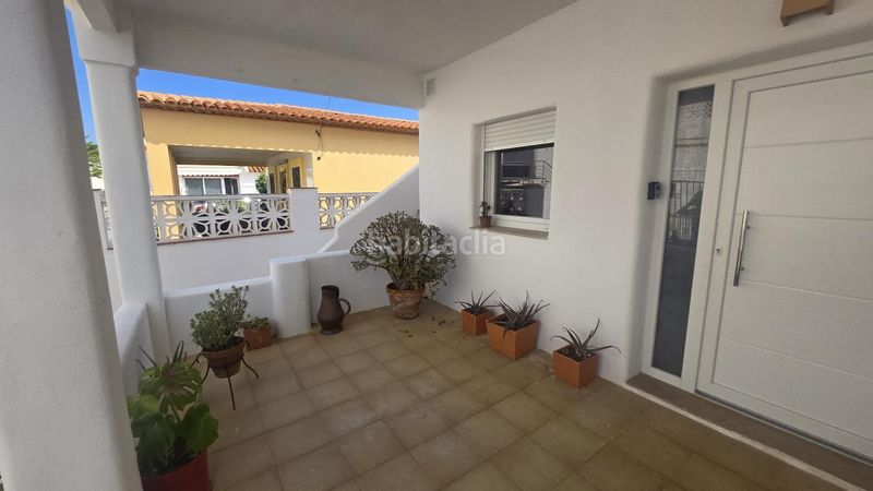 Foto b1506cb5-6207-44eb-b39a-575f4a21ffba. Casa amb piscina a Oliva playa Oliva