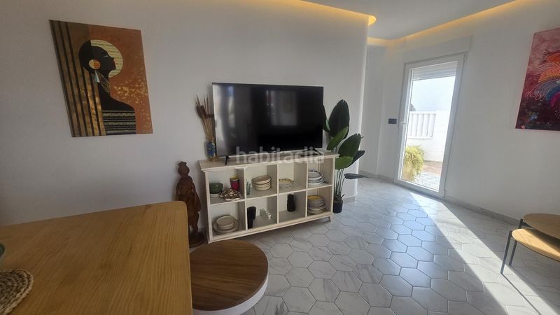 Foto bb0f5a8c-d142-414c-8203-8e63e7106475. Casa amb piscina a Oliva playa Oliva
