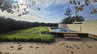 Casa en Tavernes de la Valldigna. Gran potencial en la playa de tavernes  oportunidad única