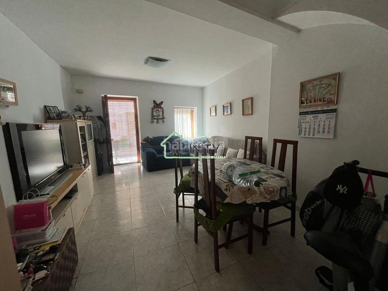 Foto 285f7c89-c306-4acf-9099-723bb83a43bf. Casa amb calefacció a Oliva pueblo Oliva