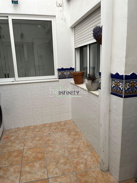Foto eab5a102-5ca8-4c05-be08-4a808d46c10c. Planta baixa amb calefacció a Bellreguard