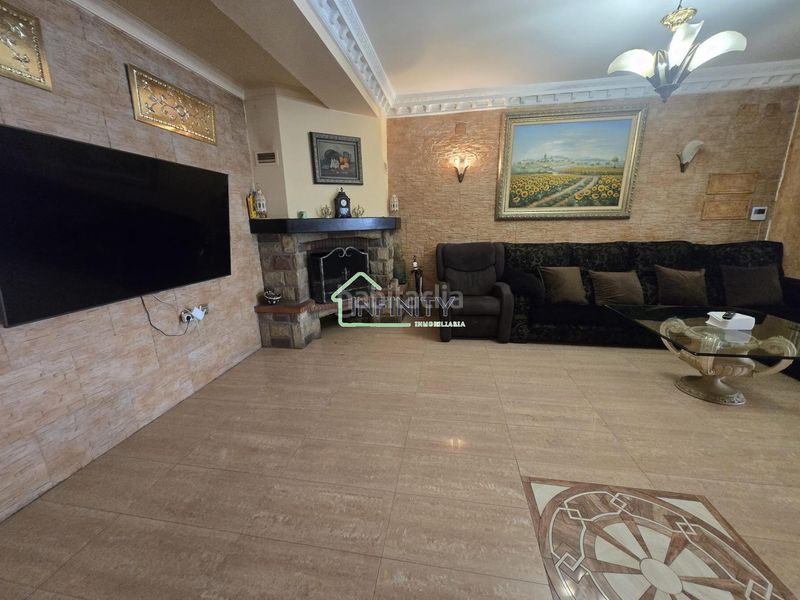 Foto b5b07ee0-e468-43c0-9336-1110f23bb5ce. Casa amb calefacció aparcament piscina a Oliva pueblo Oliva