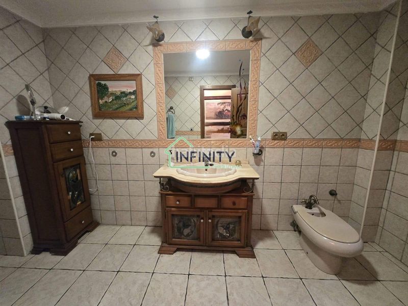Foto e3aedfdf-bdb1-44ef-a3d1-def54753ff90. Casa amb calefacció aparcament piscina a Oliva pueblo Oliva