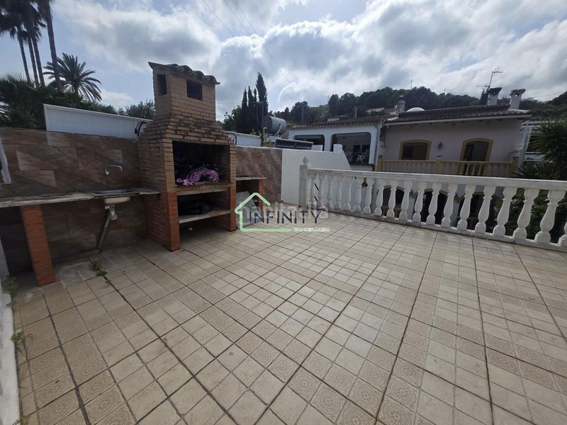Foto f0456fb5-8e49-4266-b197-dfd01350acd9. Casa amb calefacció aparcament piscina a Oliva pueblo Oliva