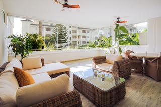 Appartement in Calle tritòn 4. Descubra este impresionante apartamento en planta baja en la cod