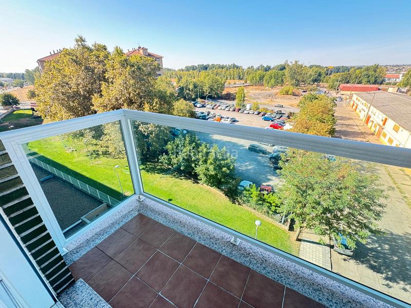 Foto 9bf3e320-0814-4e67-b9ad-e86a118f30d9. Appartement avec chauffage parking dans La Lastra León