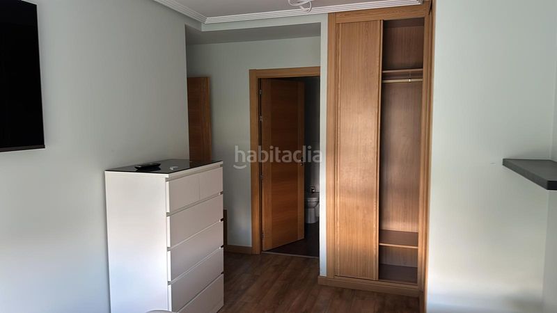 Foto 07bdacc9-d67c-4cb0-9201-29c736fbb779. Rent flat with heating parking in La Lastra León