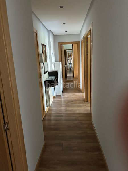 Foto 15c6153c-fbc2-42d9-91e4-f8ee081b6277. Rent flat with heating parking in La Lastra León