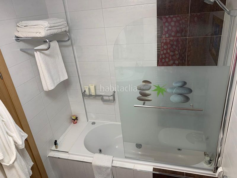 Foto 1a8f4451-e414-4866-ba70-7797d21f57d9. Rent flat with heating parking in La Lastra León