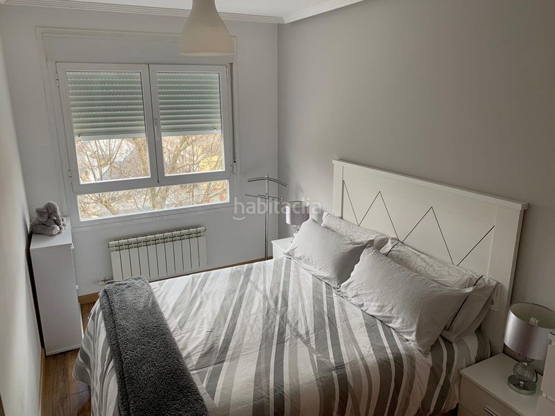 Foto 8e54ca35-bf66-4a0d-8e46-2e7e6f52ec3c. Rent flat with heating parking in La Lastra León