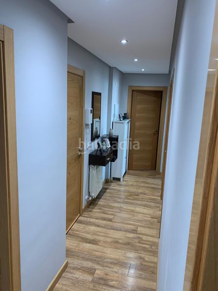 Foto d1be3619-4195-4853-87c5-8d5de1b93f37. Rent flat with heating parking in La Lastra León