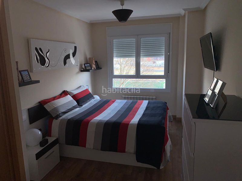 Foto e8e92324-85e6-4ffd-ba97-f7b67c48d452. Rent flat with heating parking in La Lastra León